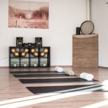 Femme Motion - Fitnessstudio in Villach - extra Raum für Gruppenkurse - Yoga, Jumping, Pilates, und vieles mehr 01